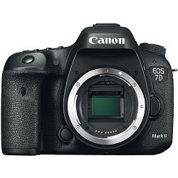 canon-eos-7d-ii-ef-s-18-135-is-usm-nano--4549292081572_6.jpg